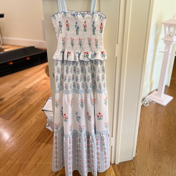 Dresses & Skirts - Floral Smocked Sundress